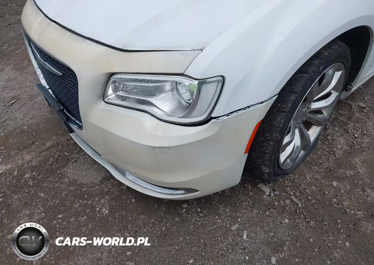 2016 Chrysler 300 Limited VIN:2C3CCAAG5GH343774 - 6