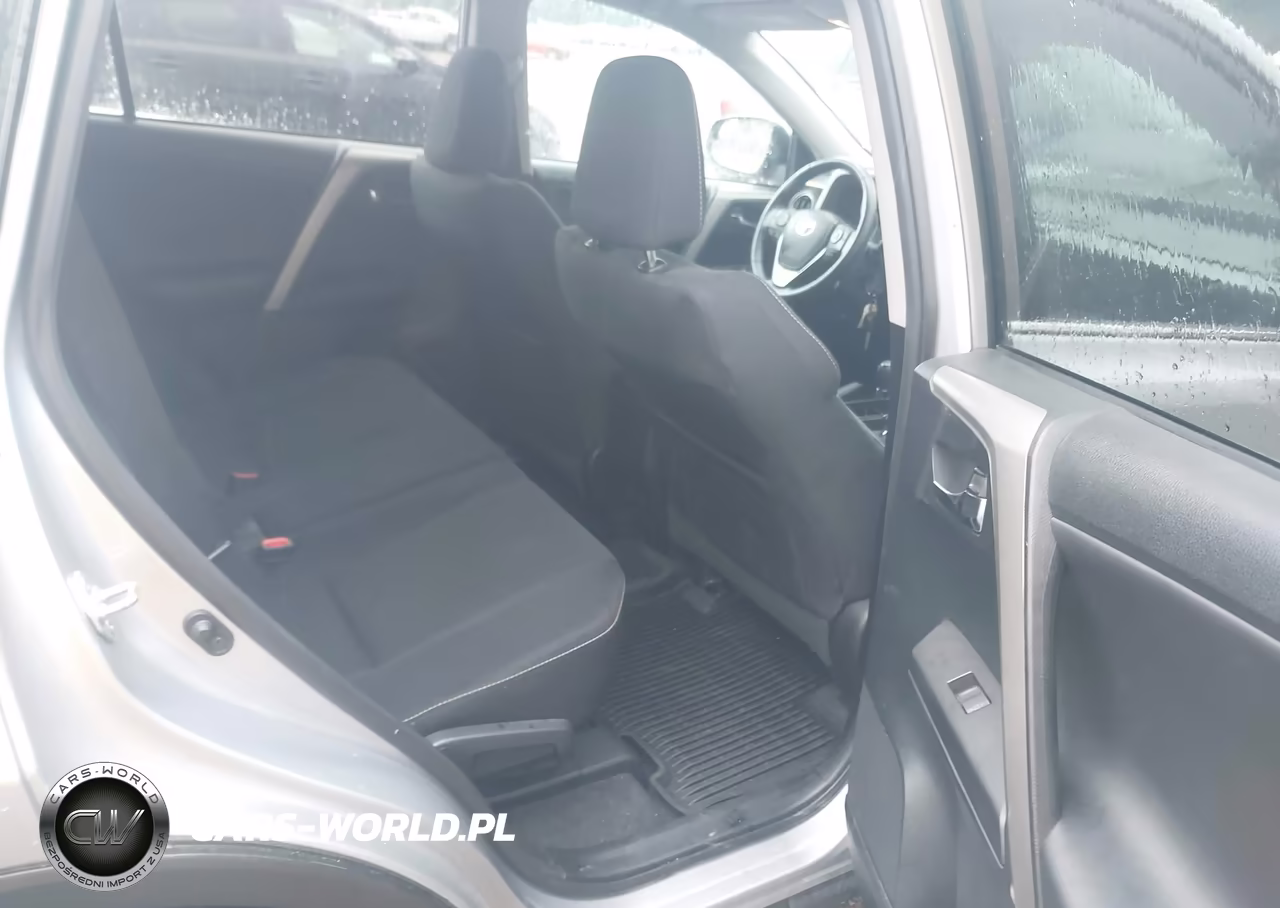 2017 Toyota Rav4 Xle VIN:2T3RFREVXHW591363 - 8
