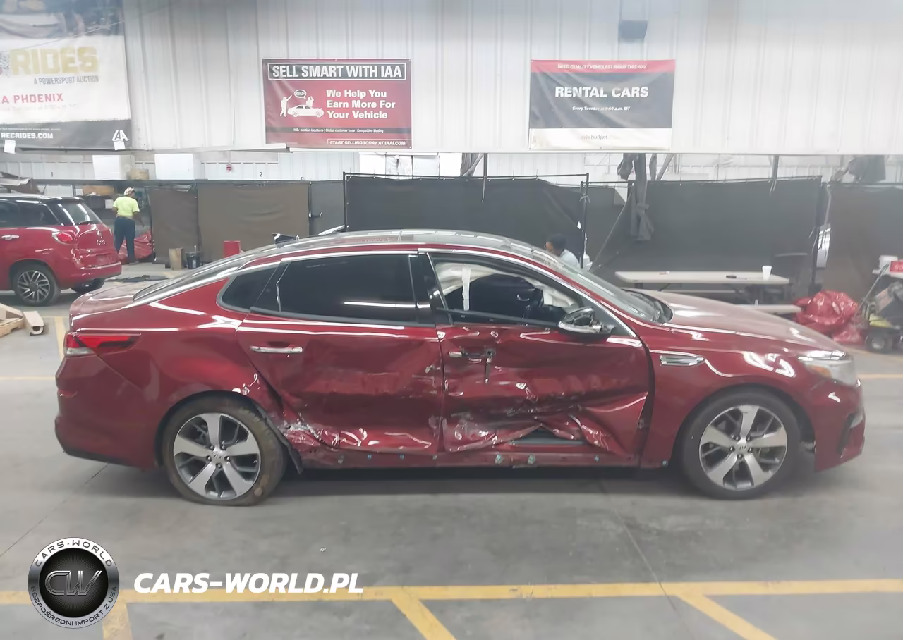 2019 Kia Optima S VIN:5XXGT4L35KG301402 - 14