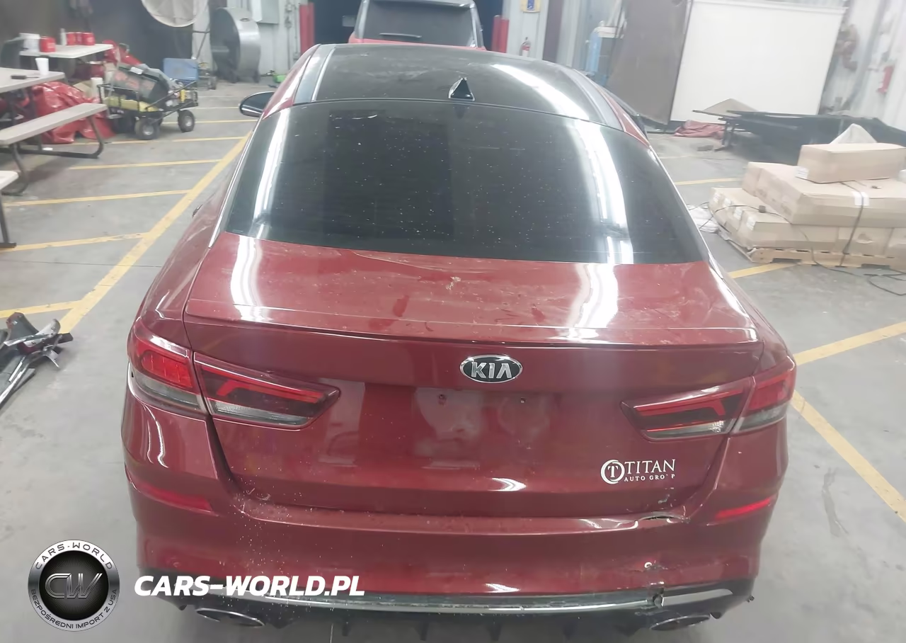 2019 Kia Optima S VIN:5XXGT4L35KG301402 - 17