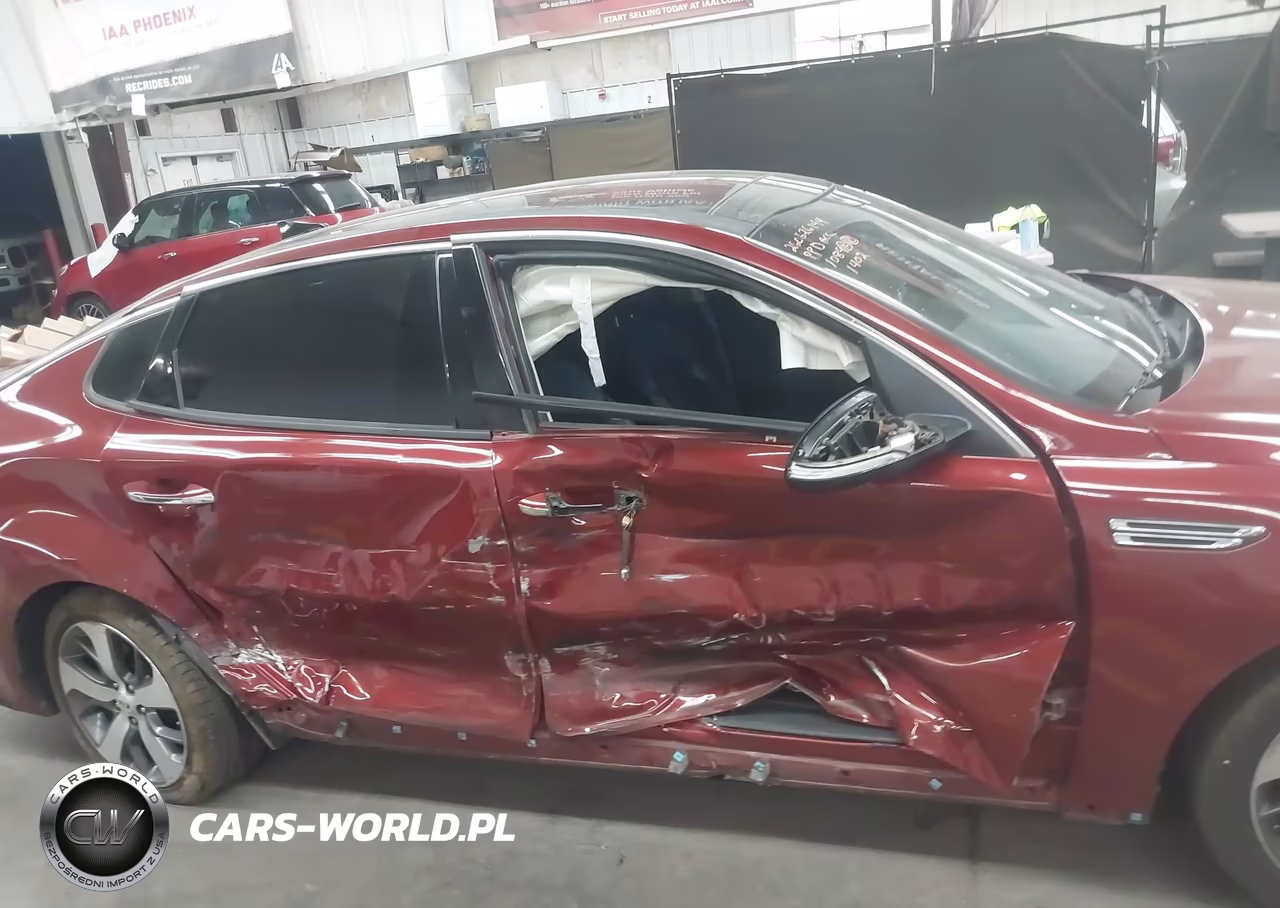 2019 Kia Optima S VIN:5XXGT4L35KG301402 - 6