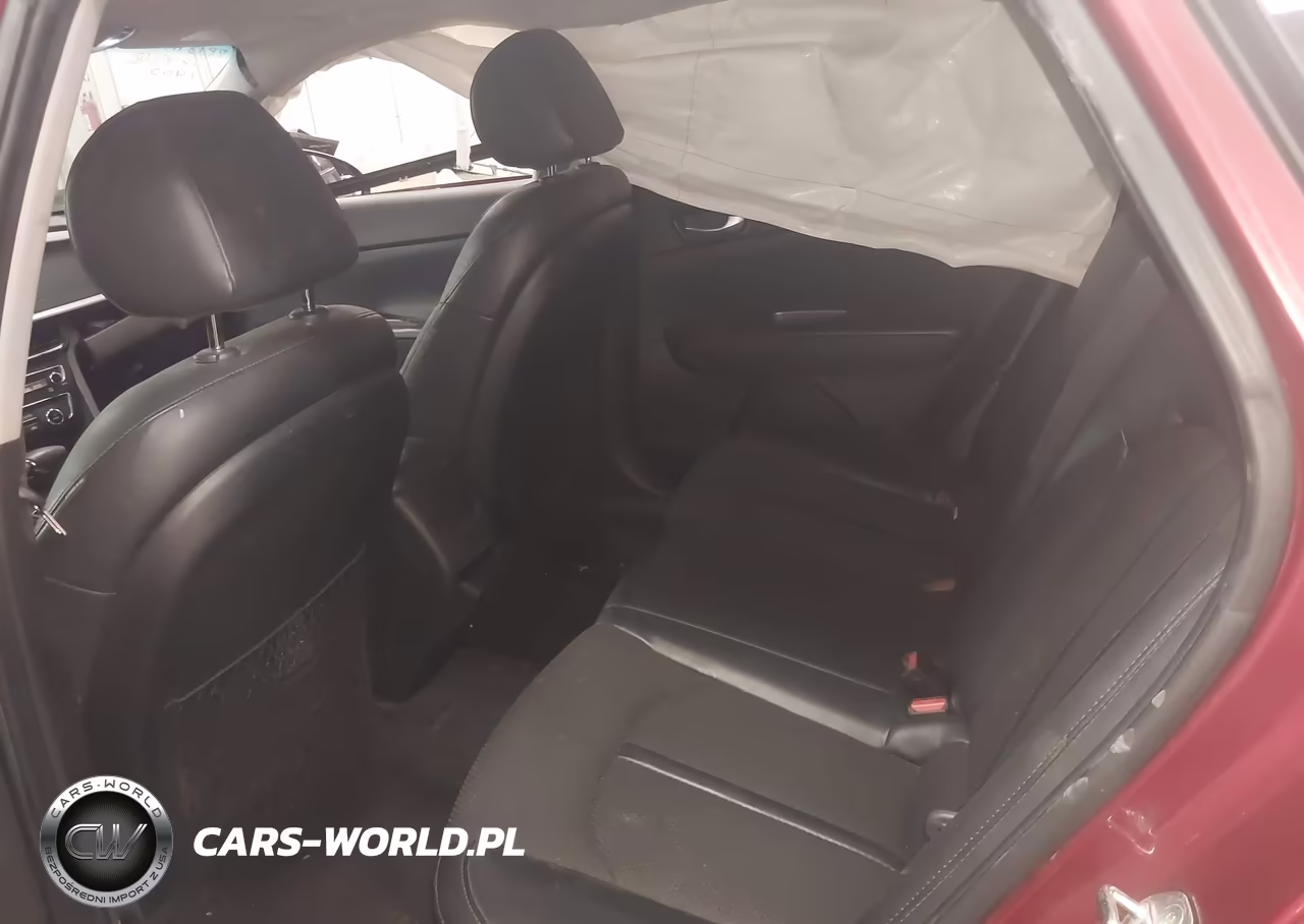 2019 Kia Optima S VIN:5XXGT4L35KG301402 - 8