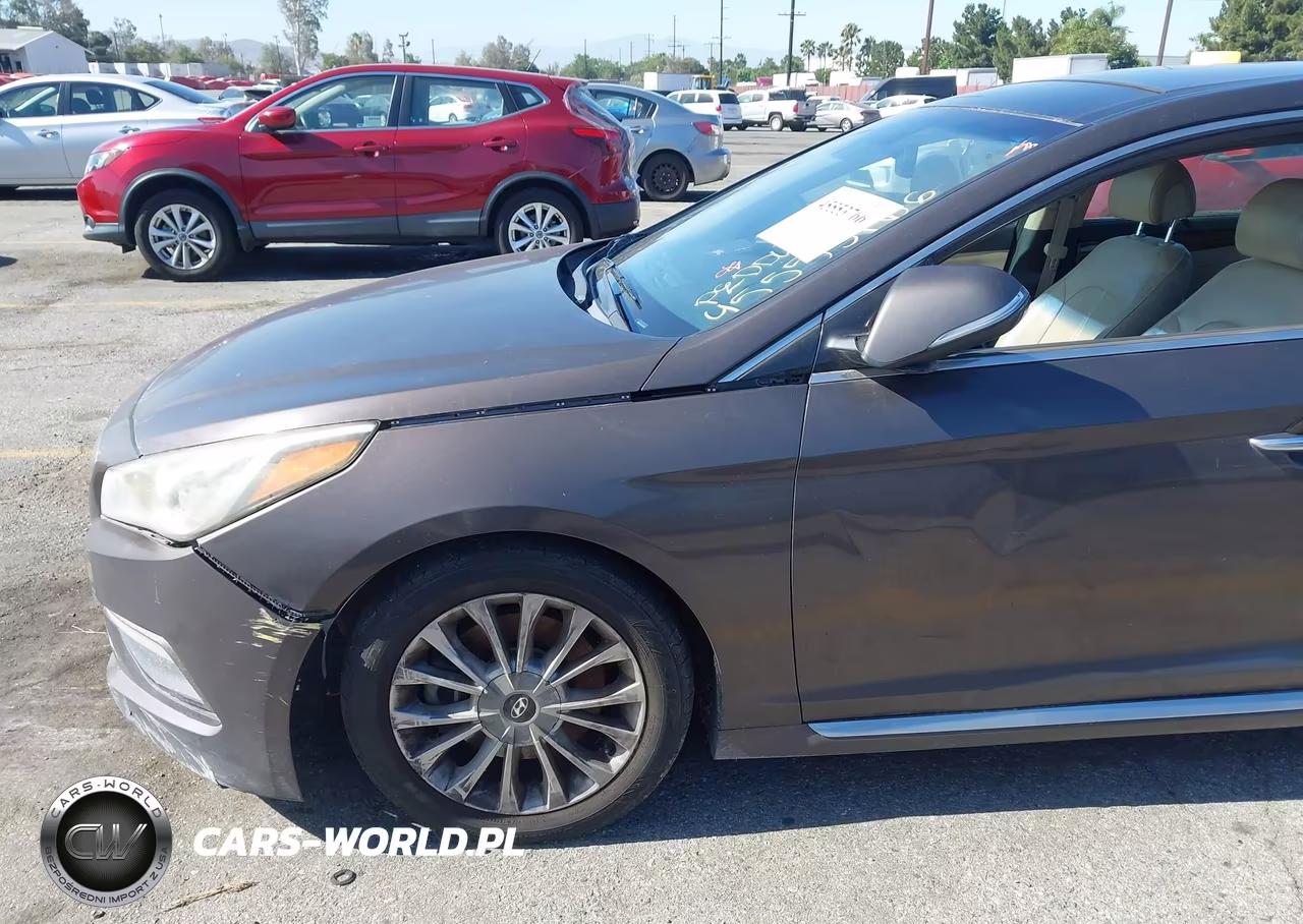 2015 Hyundai Sonata Limited VIN:5NPE34AF1FH178986 - 19