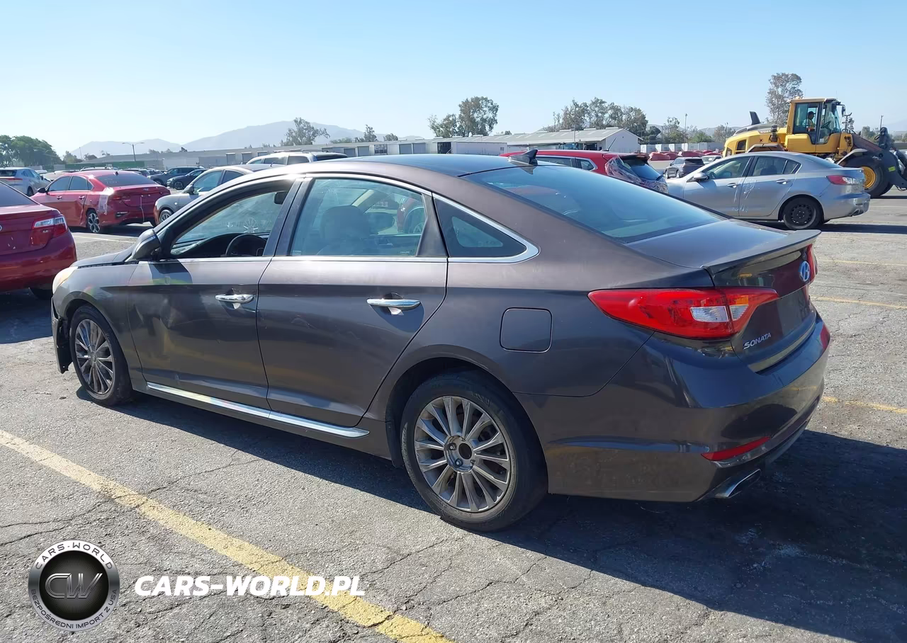 2015 Hyundai Sonata Limited VIN:5NPE34AF1FH178986 - 3