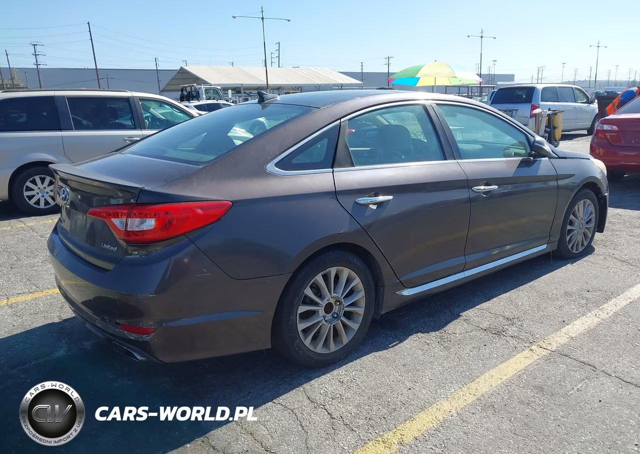 2015 Hyundai Sonata Limited VIN:5NPE34AF1FH178986 - 4