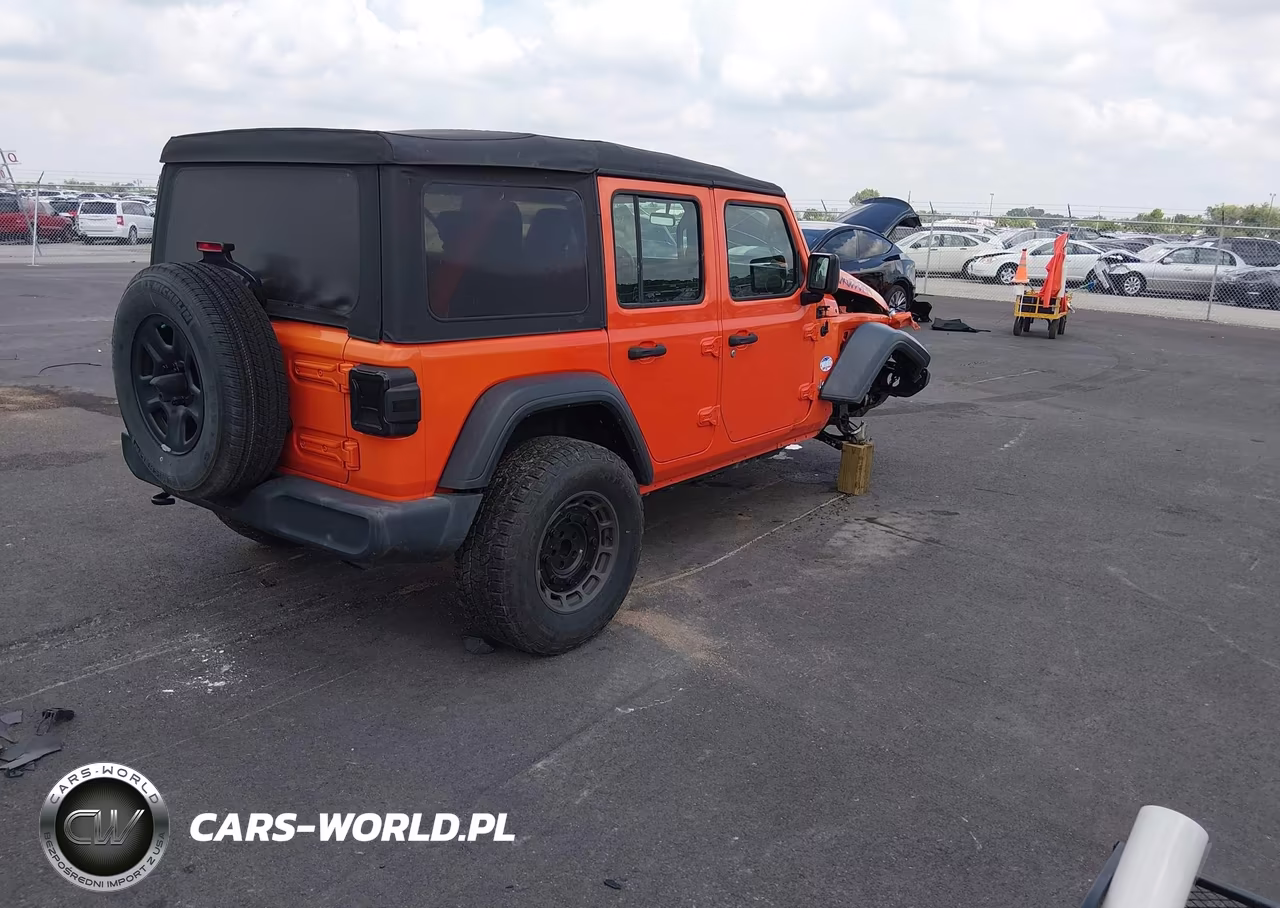 2018 Jeep Wrangler Unlimited Sport 4X4 VIN:1C4HJXDG2JW231738 - 4