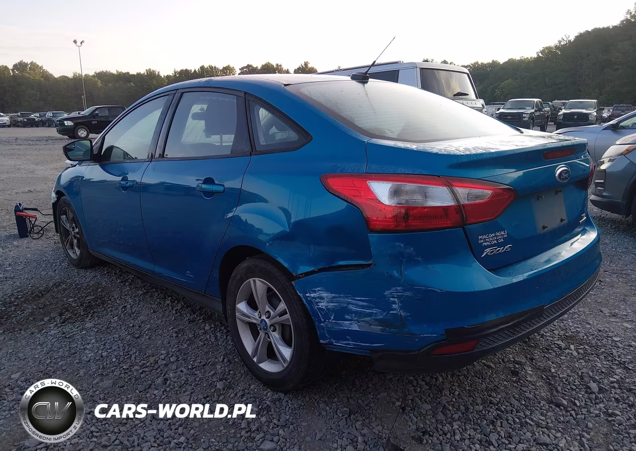 2013 Ford Focus Se VIN:1FADP3F2XDL104240 - 3
