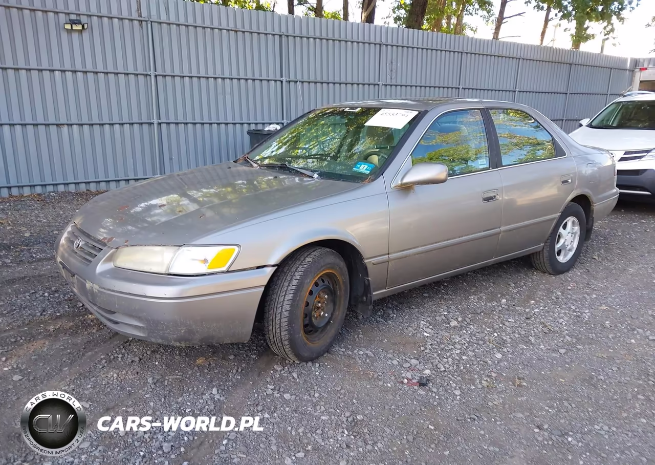 1998 Toyota Camry Xle VIN:4T1BG28K0WU233377 - 2