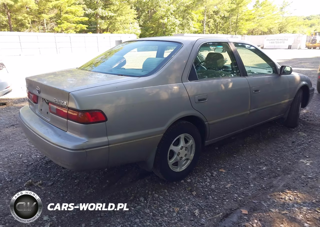 1998 Toyota Camry Xle VIN:4T1BG28K0WU233377 - 4