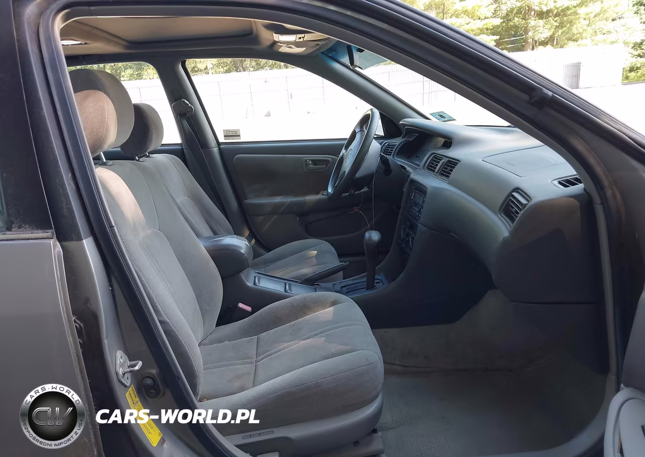 1998 Toyota Camry Xle VIN:4T1BG28K0WU233377 - 5