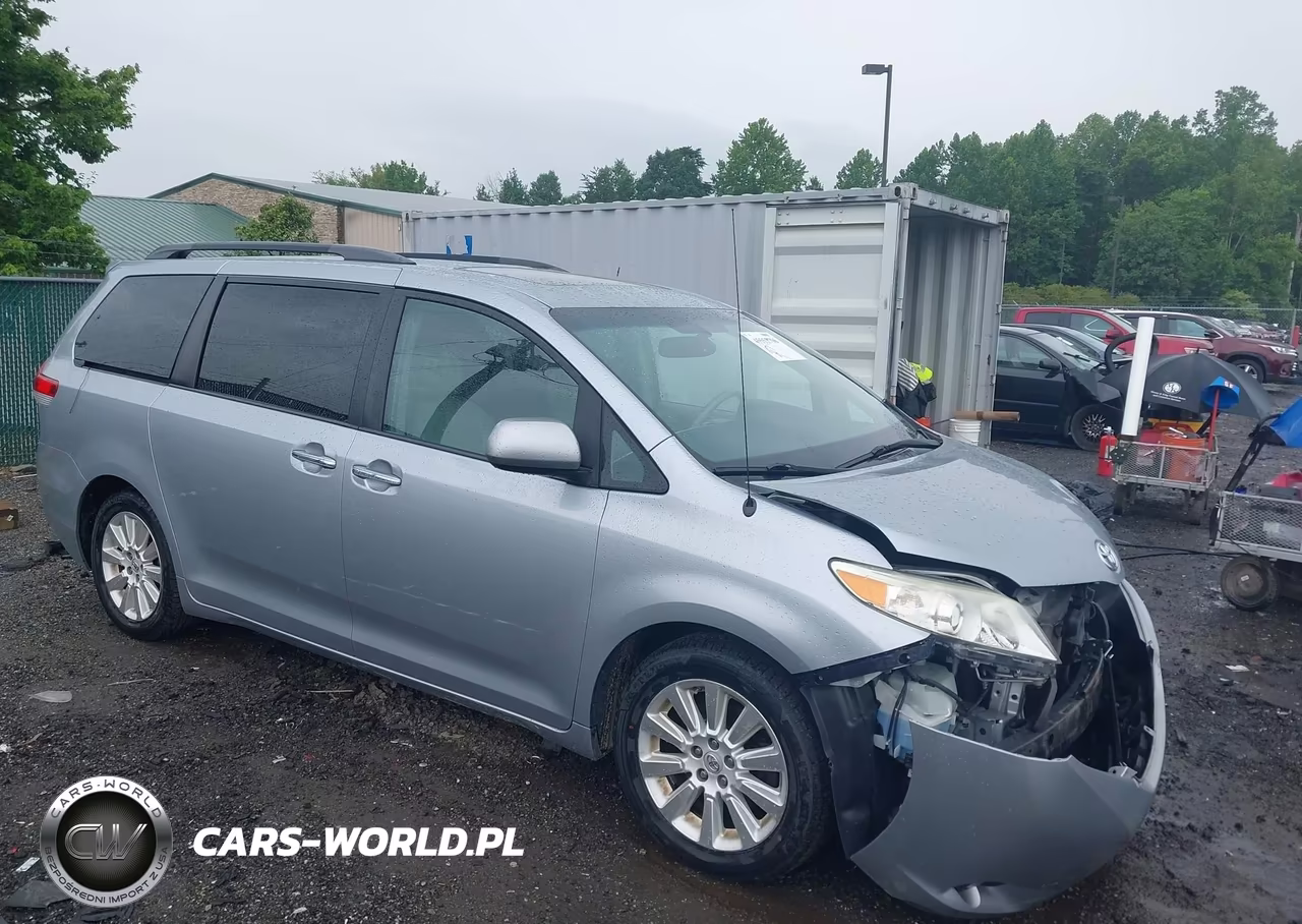 2014 Toyota Sienna Xle 7 Passenger