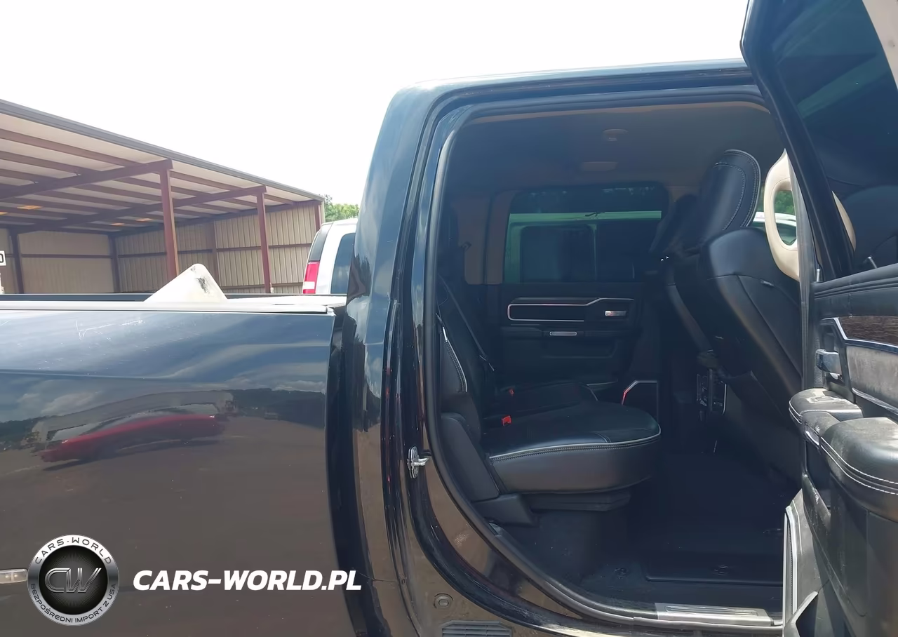 2019 Ram 3500 Laramie 4X4 8' Box VIN:3C63RRJL6KG636993 - 8