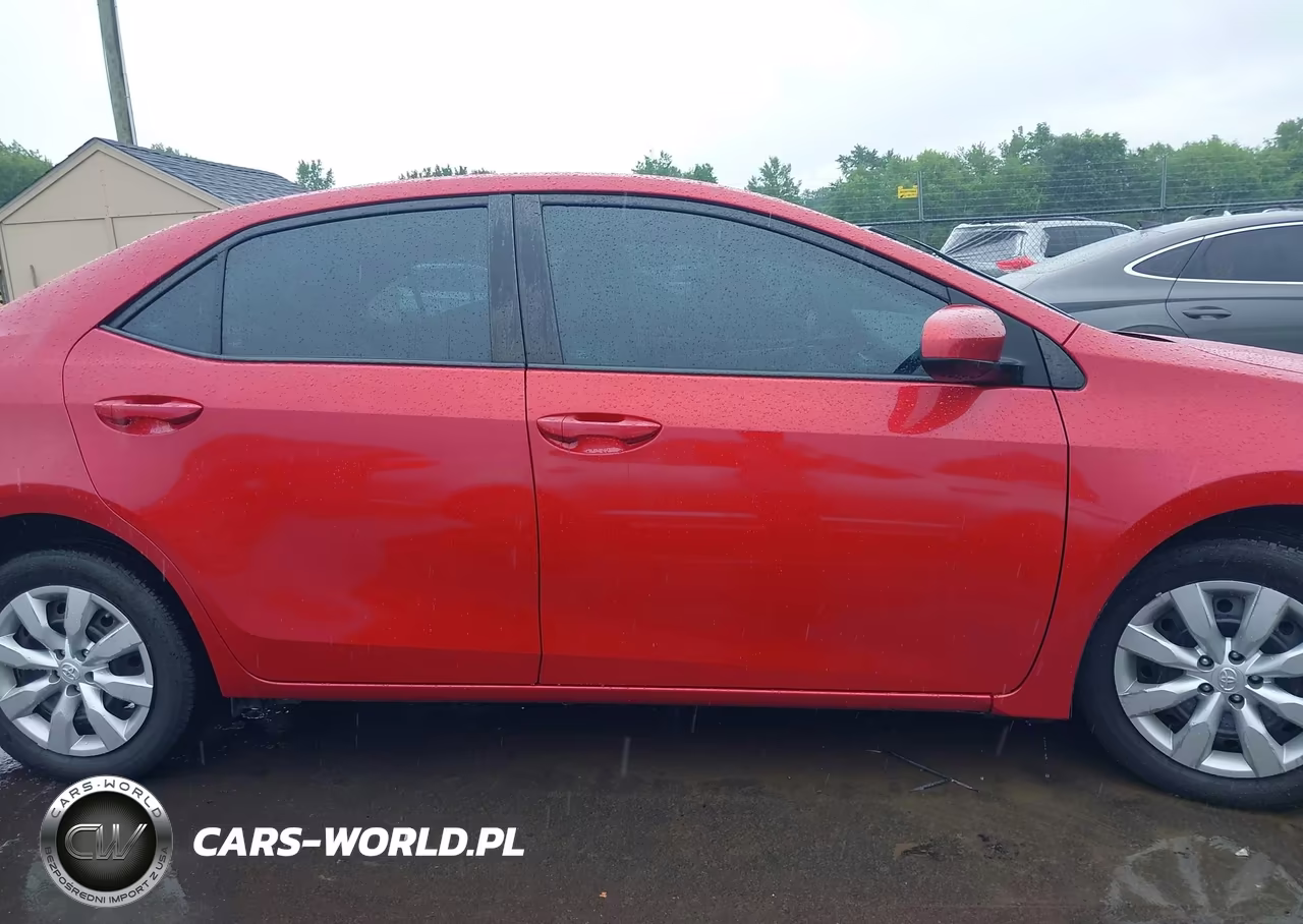 2015 Toyota Corolla Le VIN:5YFBURHE7FP359992 - 13