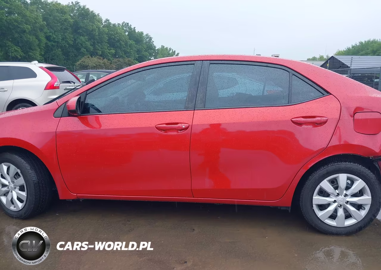 2015 Toyota Corolla Le VIN:5YFBURHE7FP359992 - 14