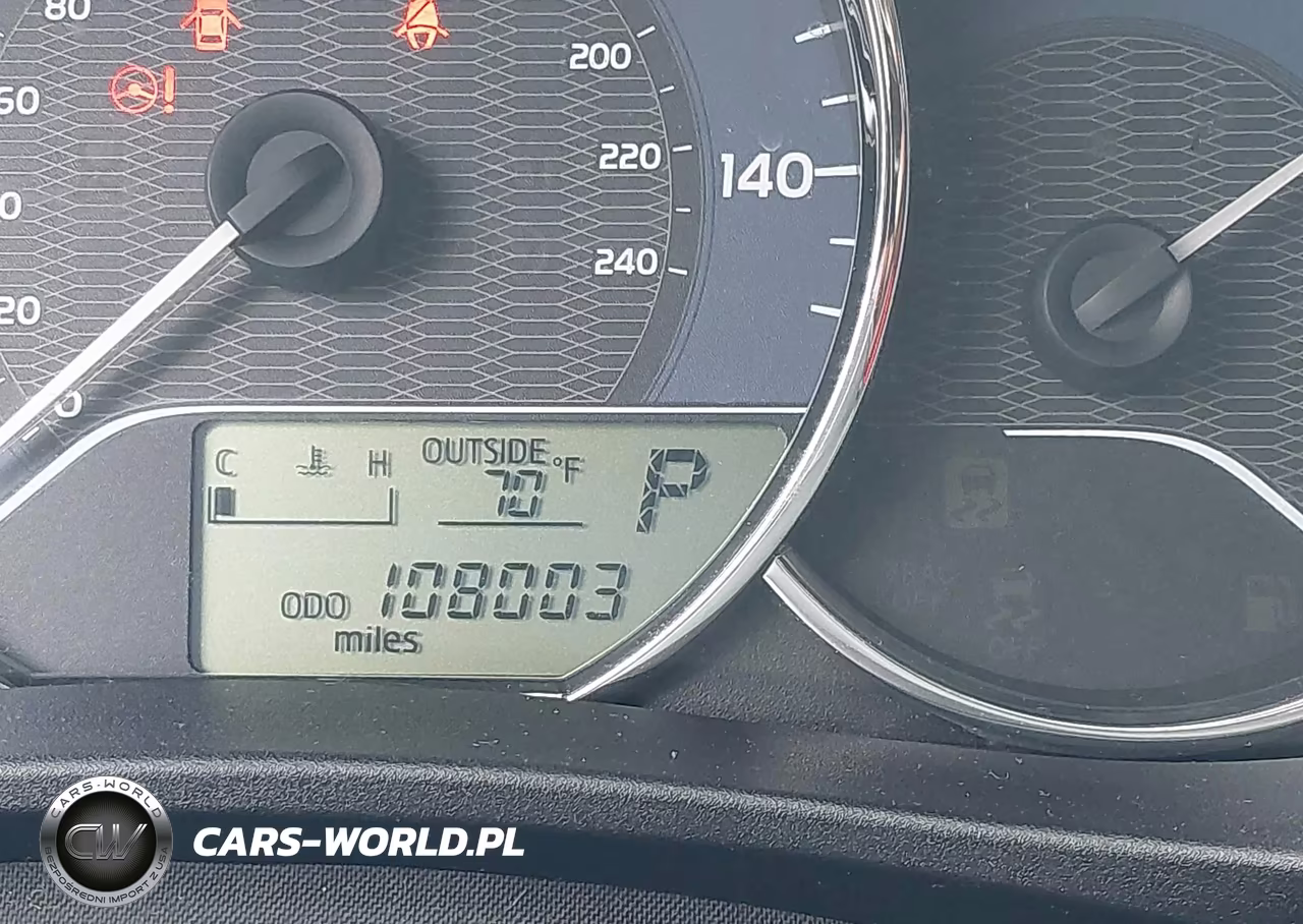 2015 Toyota Corolla Le VIN:5YFBURHE7FP359992 - 15