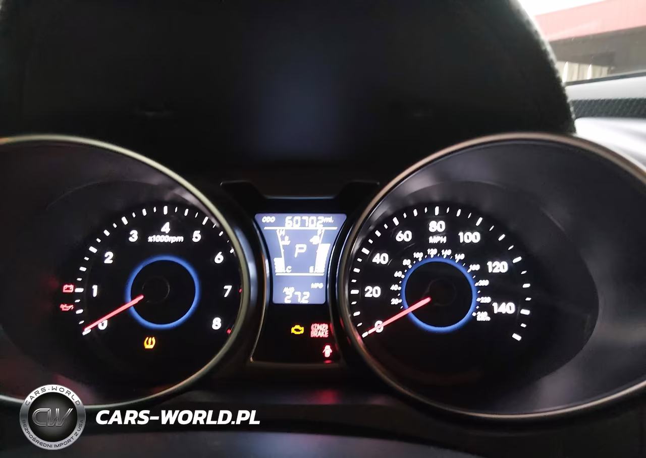 2016 Hyundai Veloster VIN:KMHTC6AD6GU302688 - 7