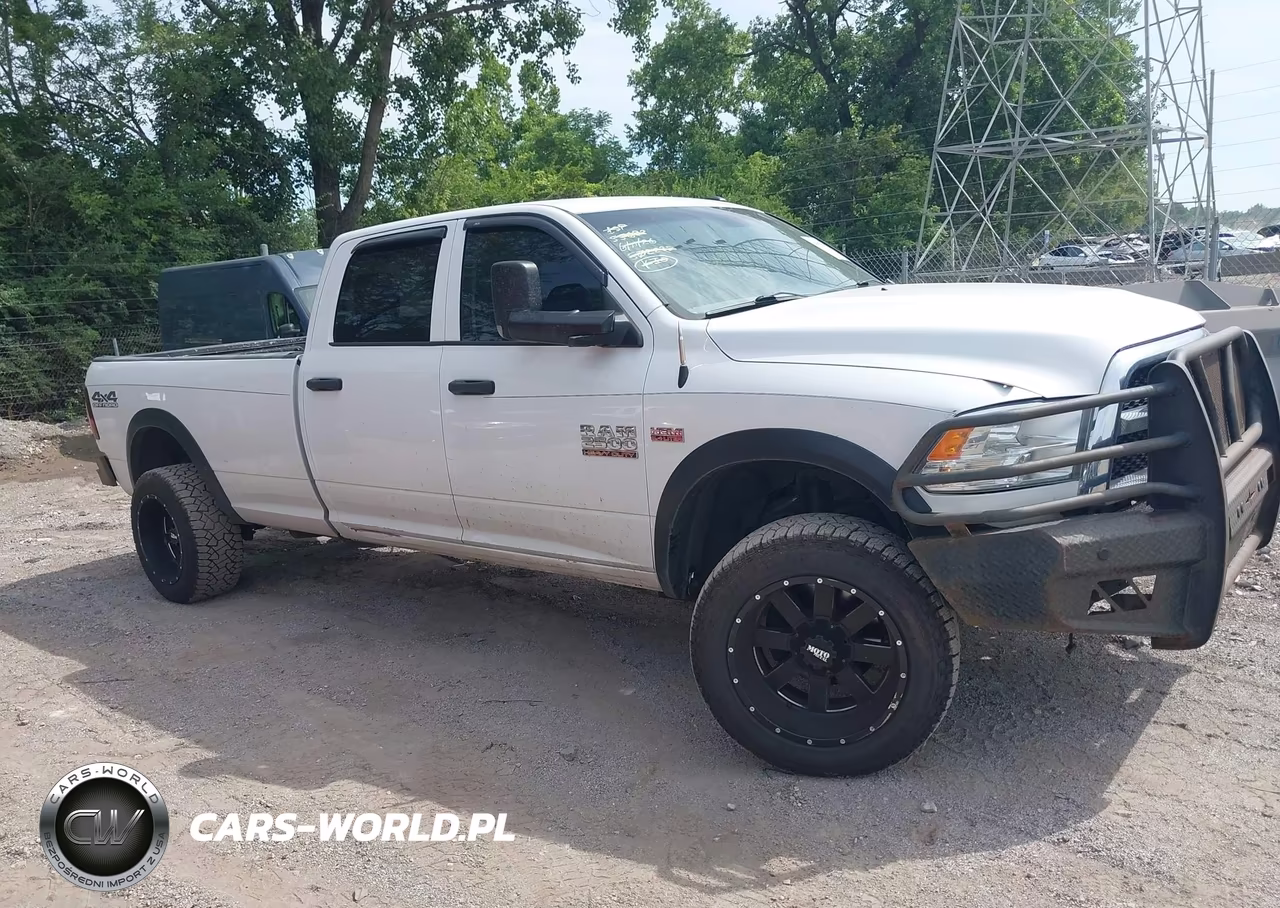 2017 Ram 2500 Tradesman 4X4 8' Box VIN:3C6UR5HJ7HG502228 - 13