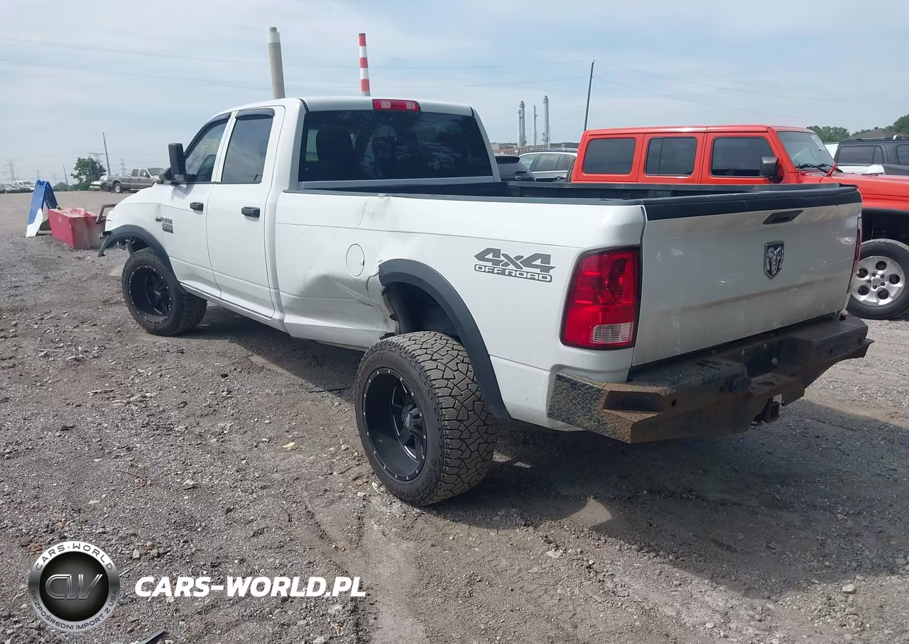 2017 Ram 2500 Tradesman 4X4 8' Box VIN:3C6UR5HJ7HG502228 - 3
