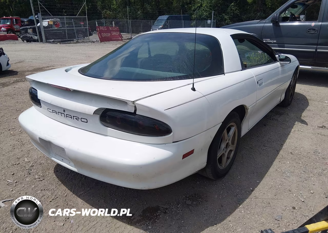 1998 Chevrolet Camaro VIN:2G1FP22K0W2132692 - 4