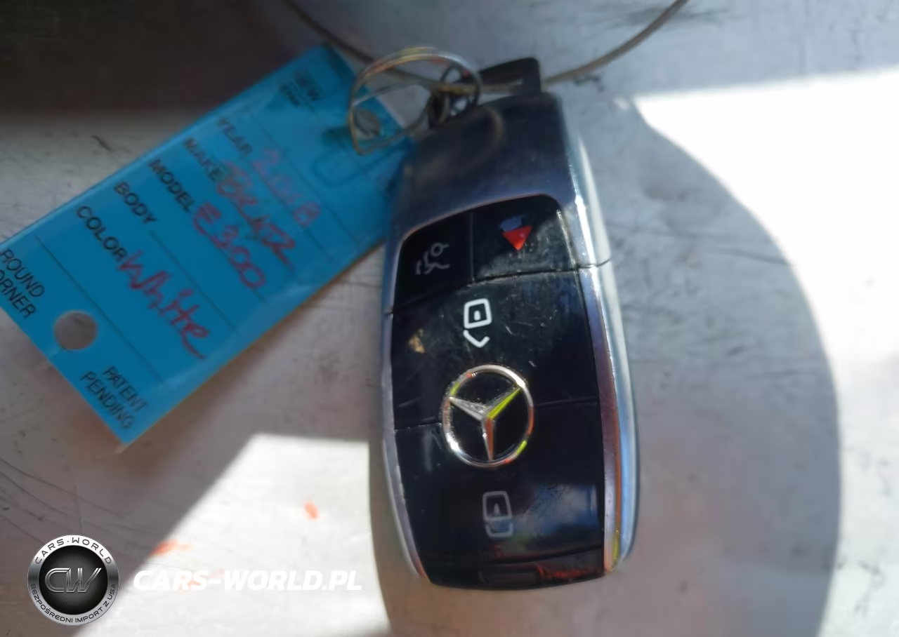 2018 Mercedes-Benz E 300 VIN:WDDZF4JB6JA318140 - 11