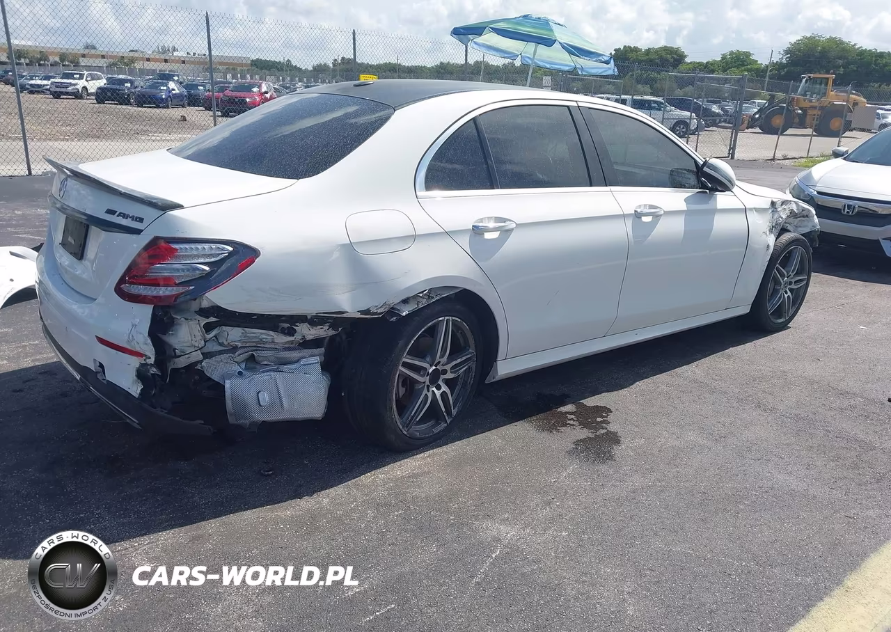 2018 Mercedes-Benz E 300 VIN:WDDZF4JB6JA318140 - 4