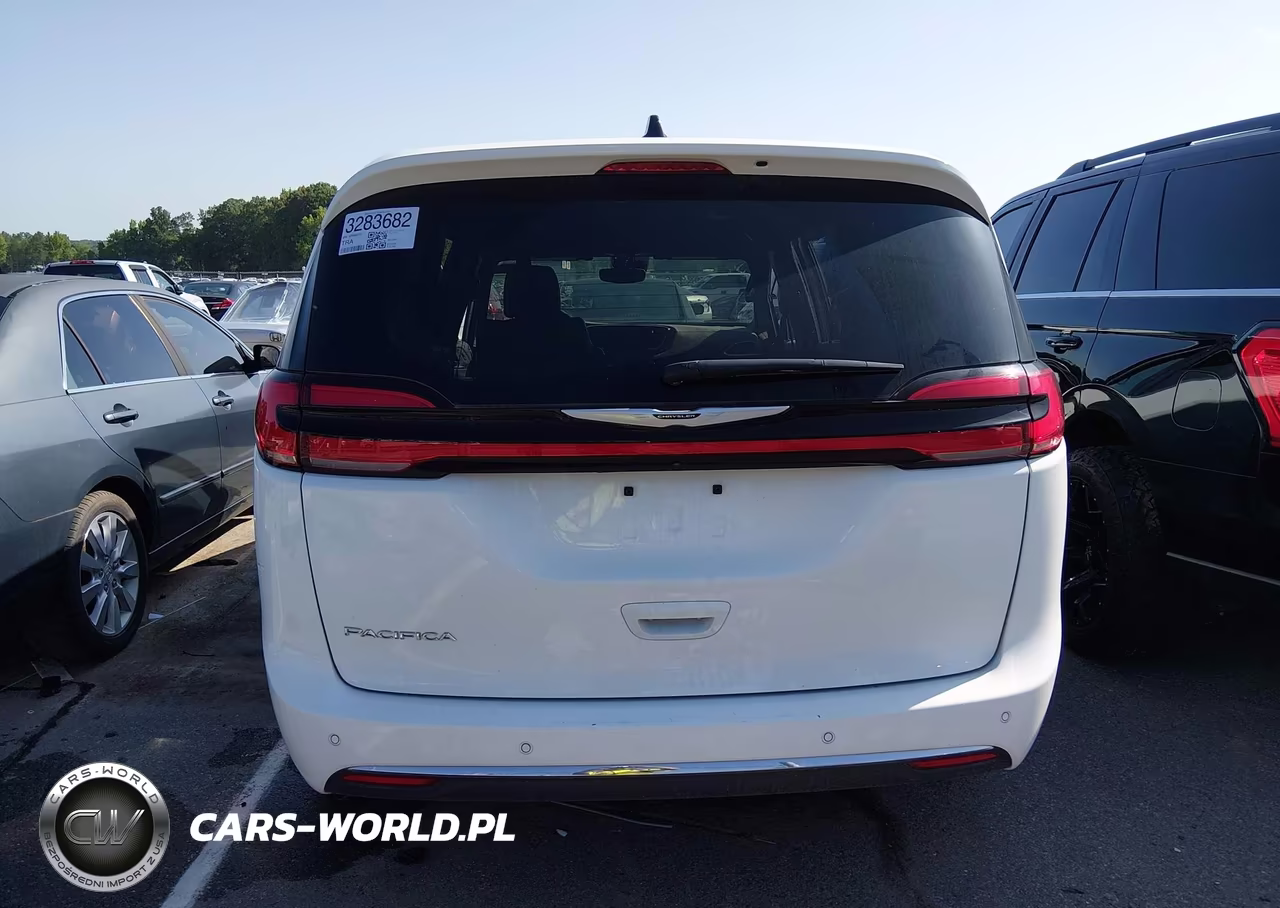 2025 Chrysler Pacifica Select VIN:2C4RC1BG6SR569751 - 16