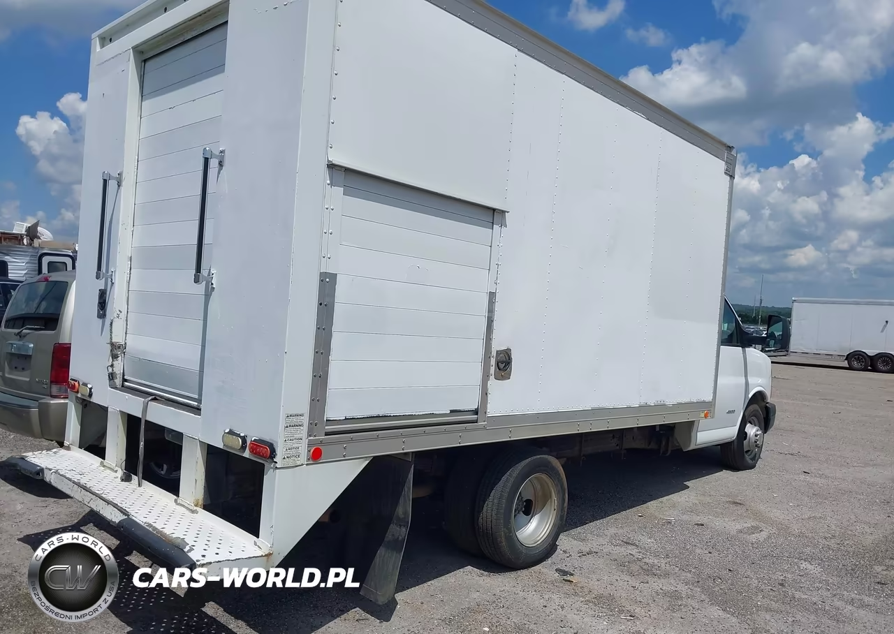 2015 Chevrolet Express Cutaway 4500 VIN:1GB6G5CG5F1109993 - 4