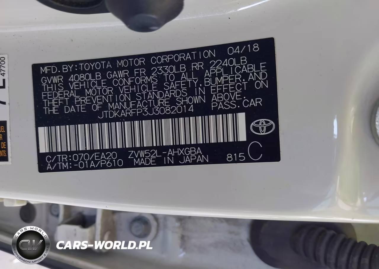 2018 Toyota Prius Prime Premium VIN:JTDKARFP3J3082014 - 9