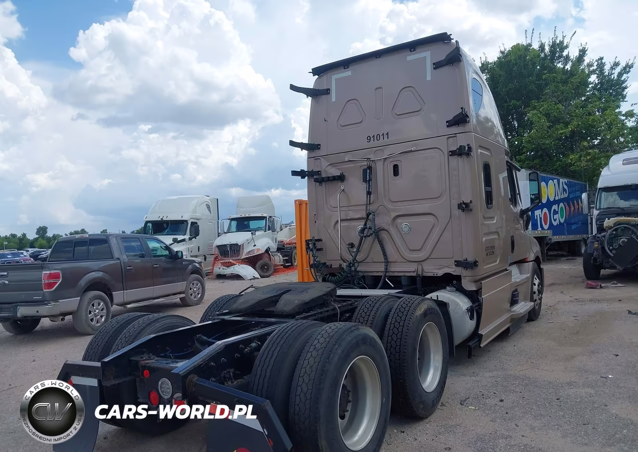 2021 Freightliner New Cascadia 126 VIN:3AKJHHDR2MSLX5619 - 4