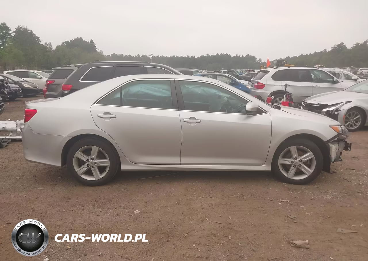 2014 Toyota Camry Se VIN:4T1BF1FK6EU789501 - 14