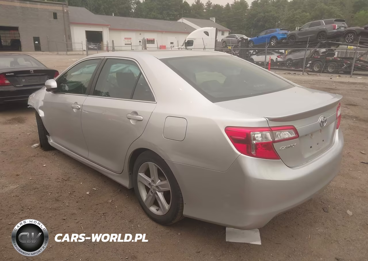 2014 Toyota Camry Se VIN:4T1BF1FK6EU789501 - 3