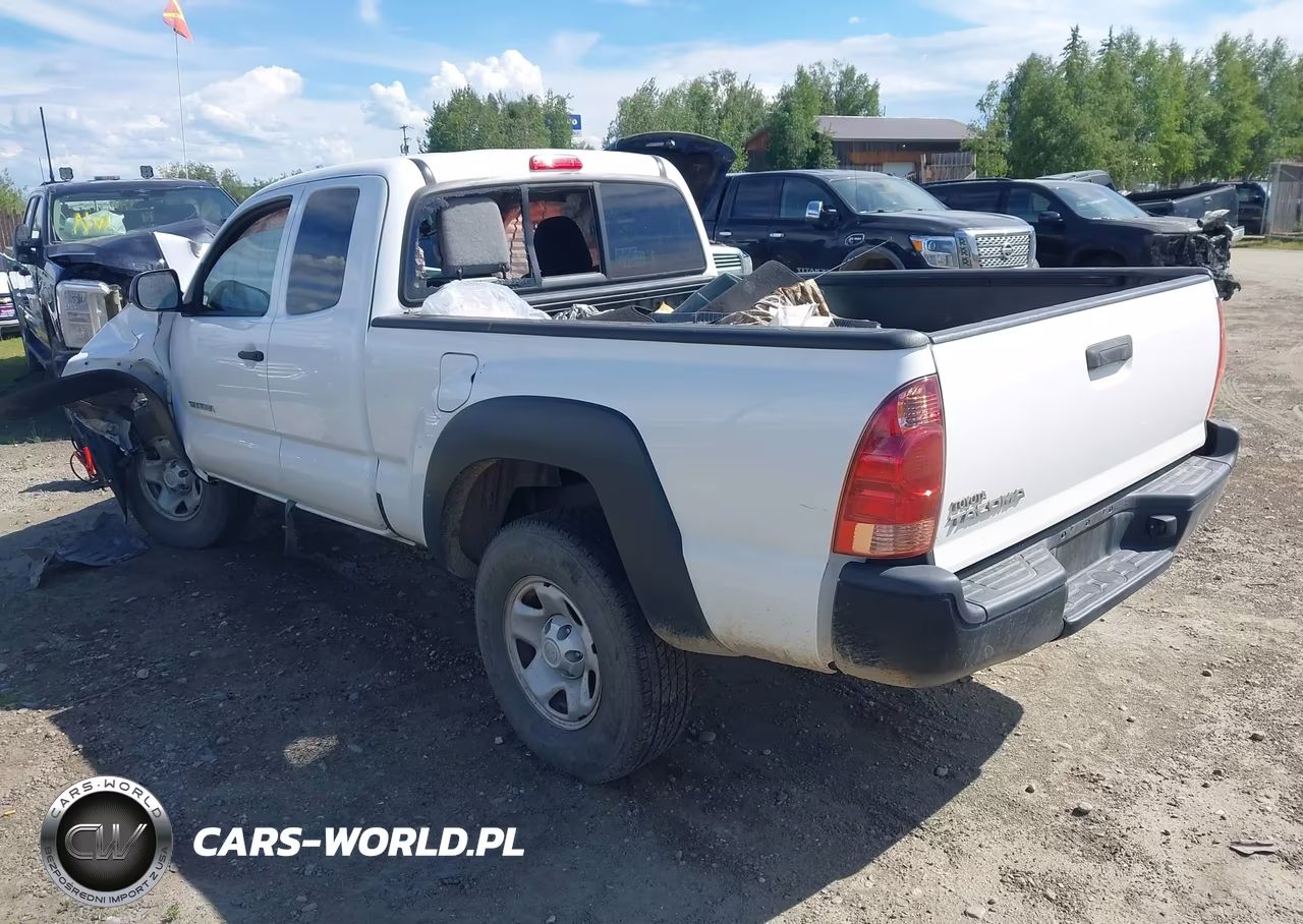 2015 Toyota Tacoma VIN:5TFUX4EN5FX033438 - 3