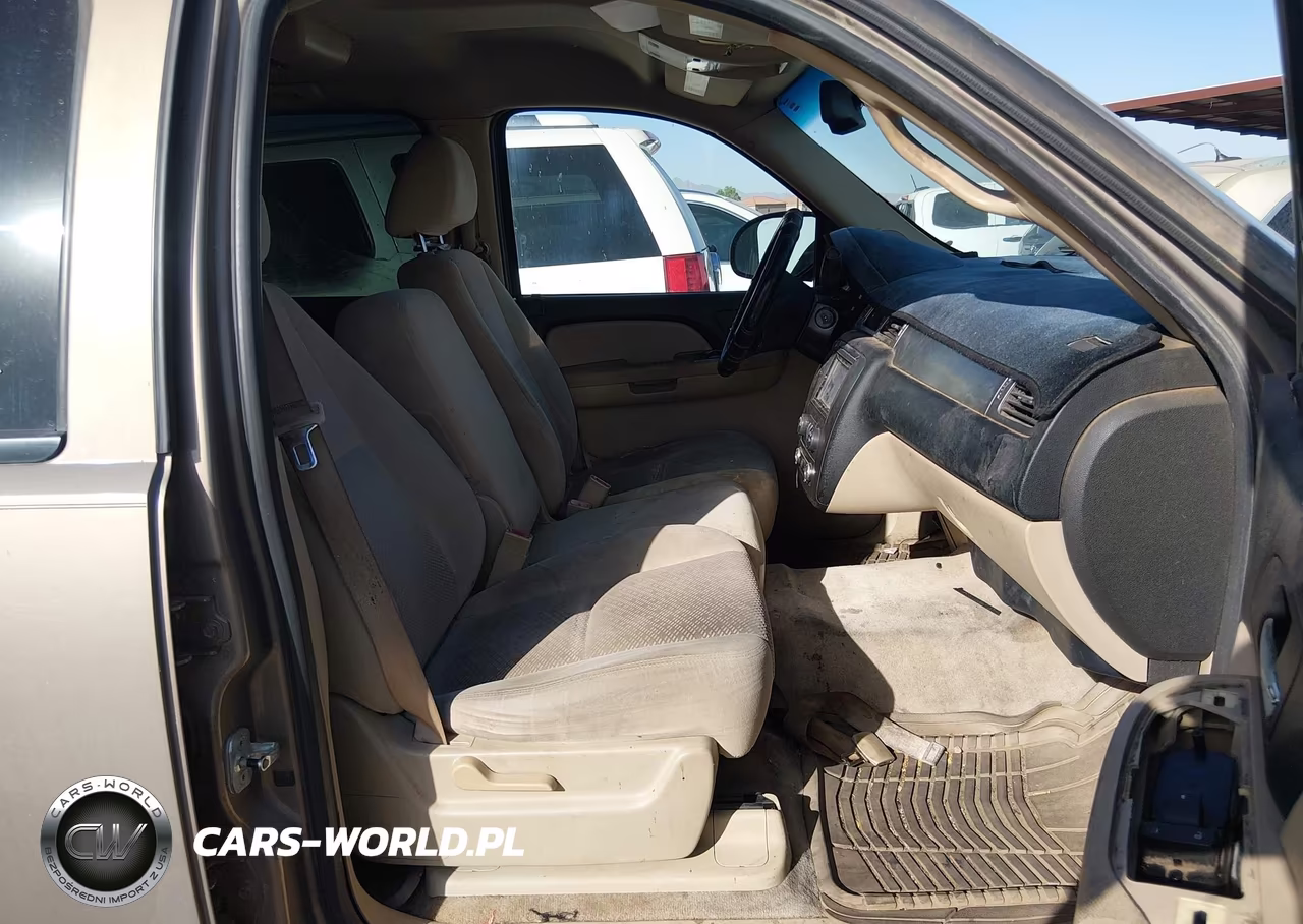 2007 Chevrolet Suburban Ls VIN:1GNFC16027R212250 - 5
