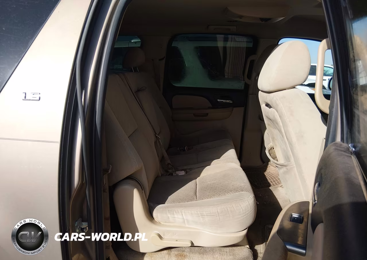 2007 Chevrolet Suburban Ls VIN:1GNFC16027R212250 - 8