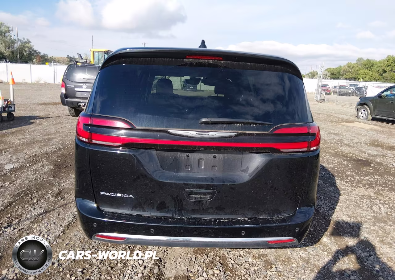 2025 Chrysler Pacifica Select VIN:2C4RC1BG5SR579106 - 16