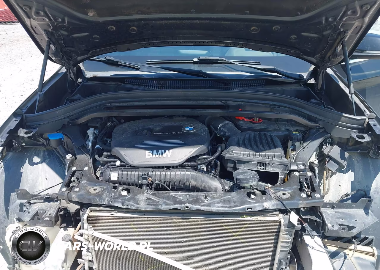 2018 BMW X1 xDrive28I VIN:WBXHT3C36J5K23071 - 10