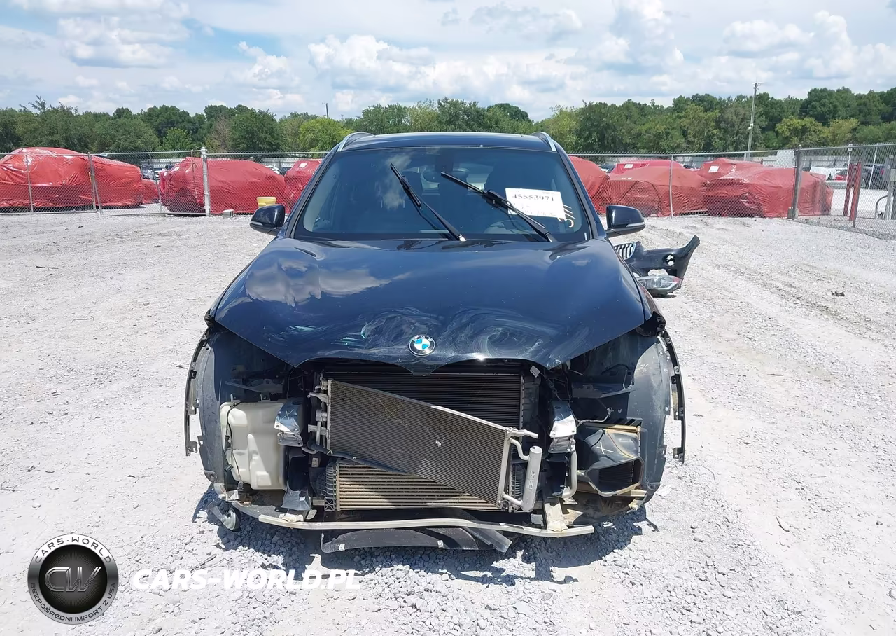 2018 BMW X1 xDrive28I VIN:WBXHT3C36J5K23071 - 12