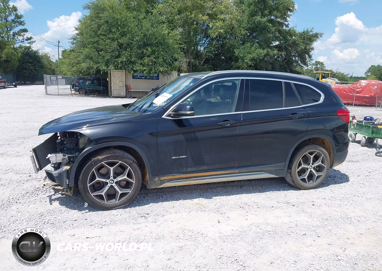 2018 BMW X1 xDrive28I VIN:WBXHT3C36J5K23071 - 14