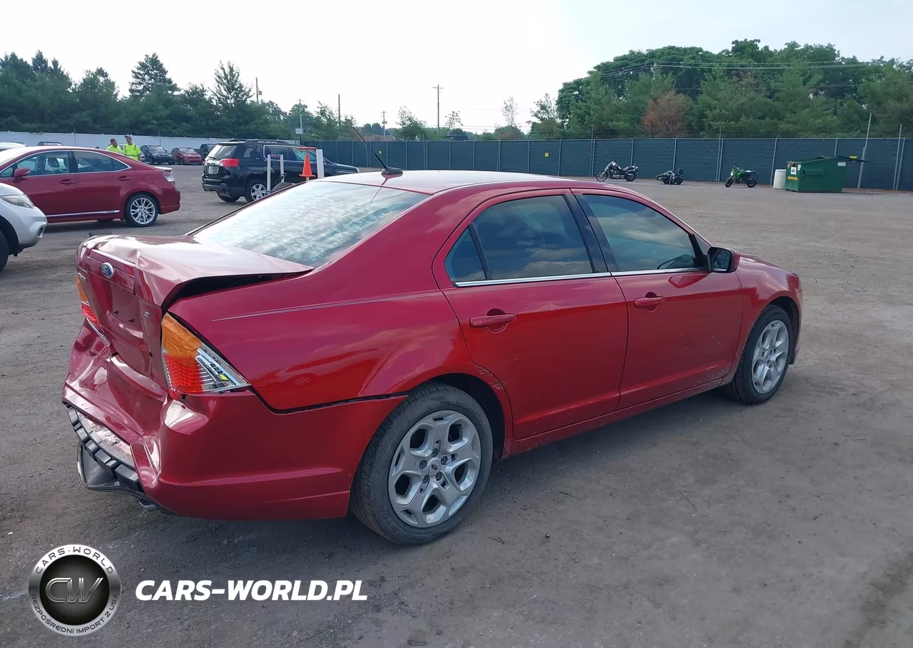 2010 Ford Fusion Se VIN:3FAHP0HA1AR408638 - 4