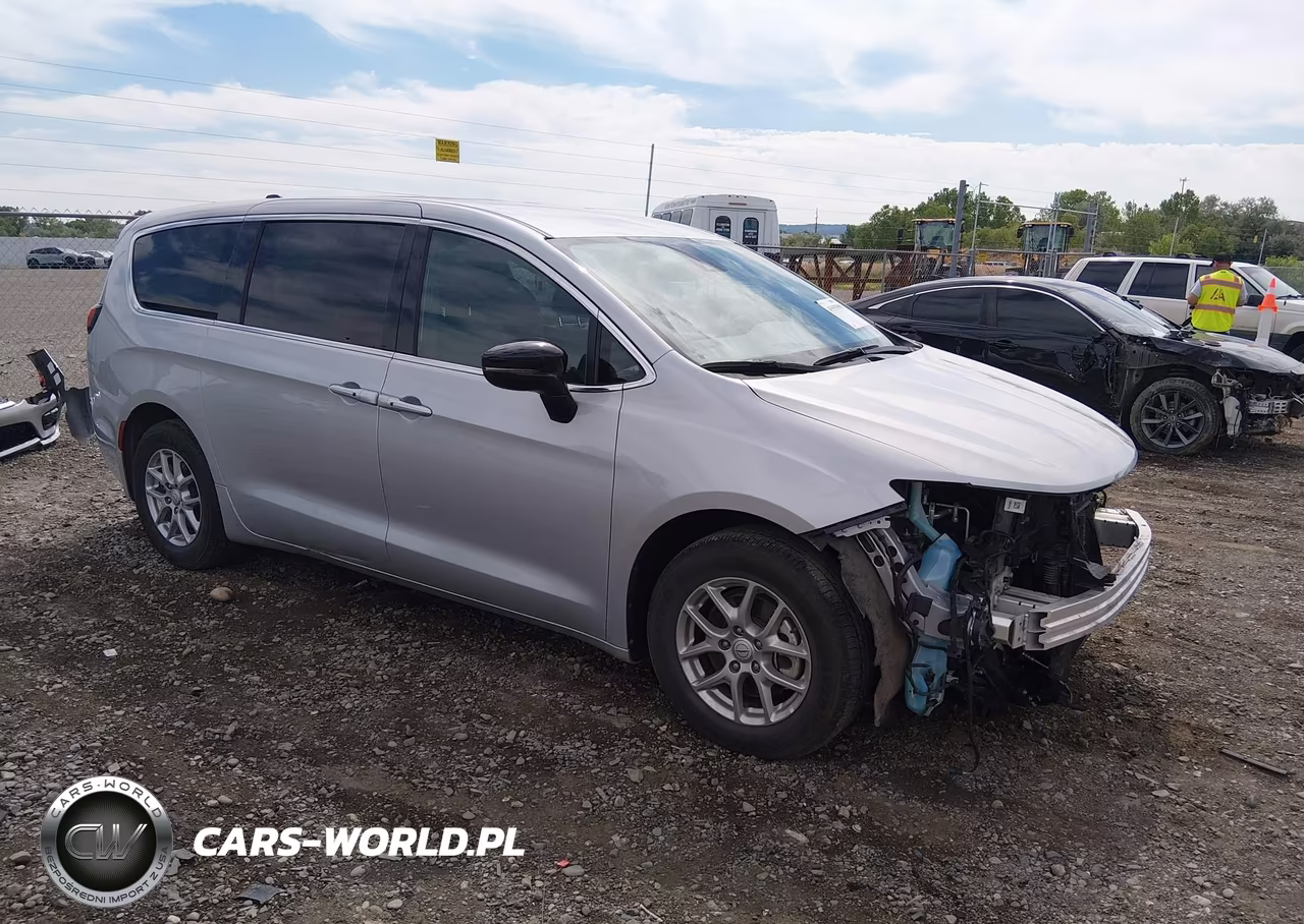 2026 Chrysler Pacifica Select – zdjęcie 1 z 17