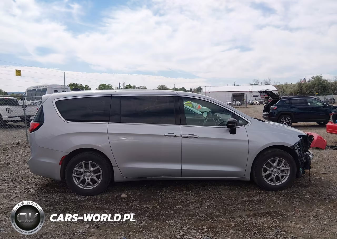 2026 Chrysler Pacifica Select VIN:2C4RC1BG8TR191501 - 14