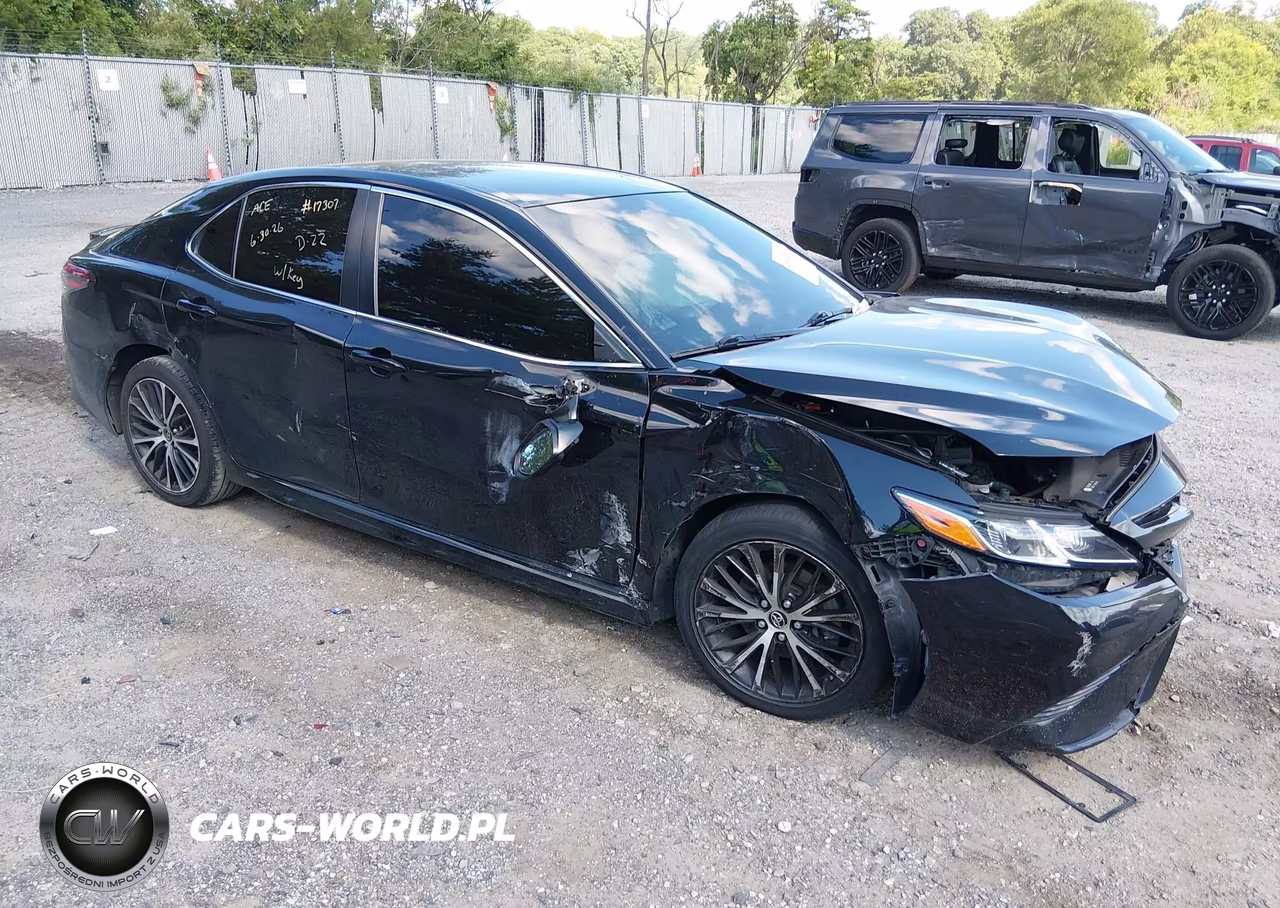 2018 Toyota Camry Se – zdjęcie 1 z 20
