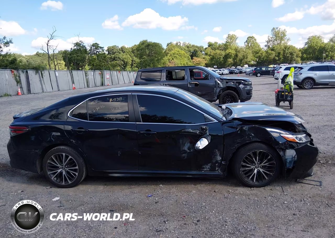 2018 Toyota Camry Se VIN:4T1B11HKXJU674521 - 13