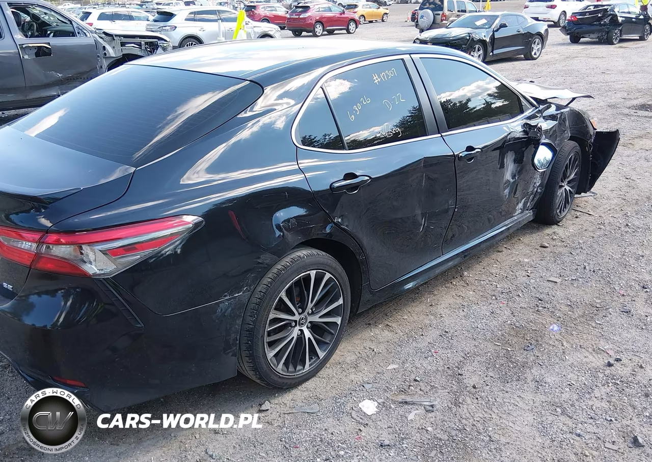 2018 Toyota Camry Se VIN:4T1B11HKXJU674521 - 19