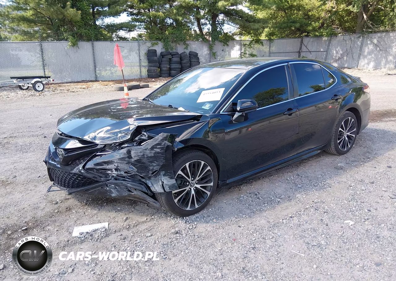 2018 Toyota Camry Se VIN:4T1B11HKXJU674521 - 2