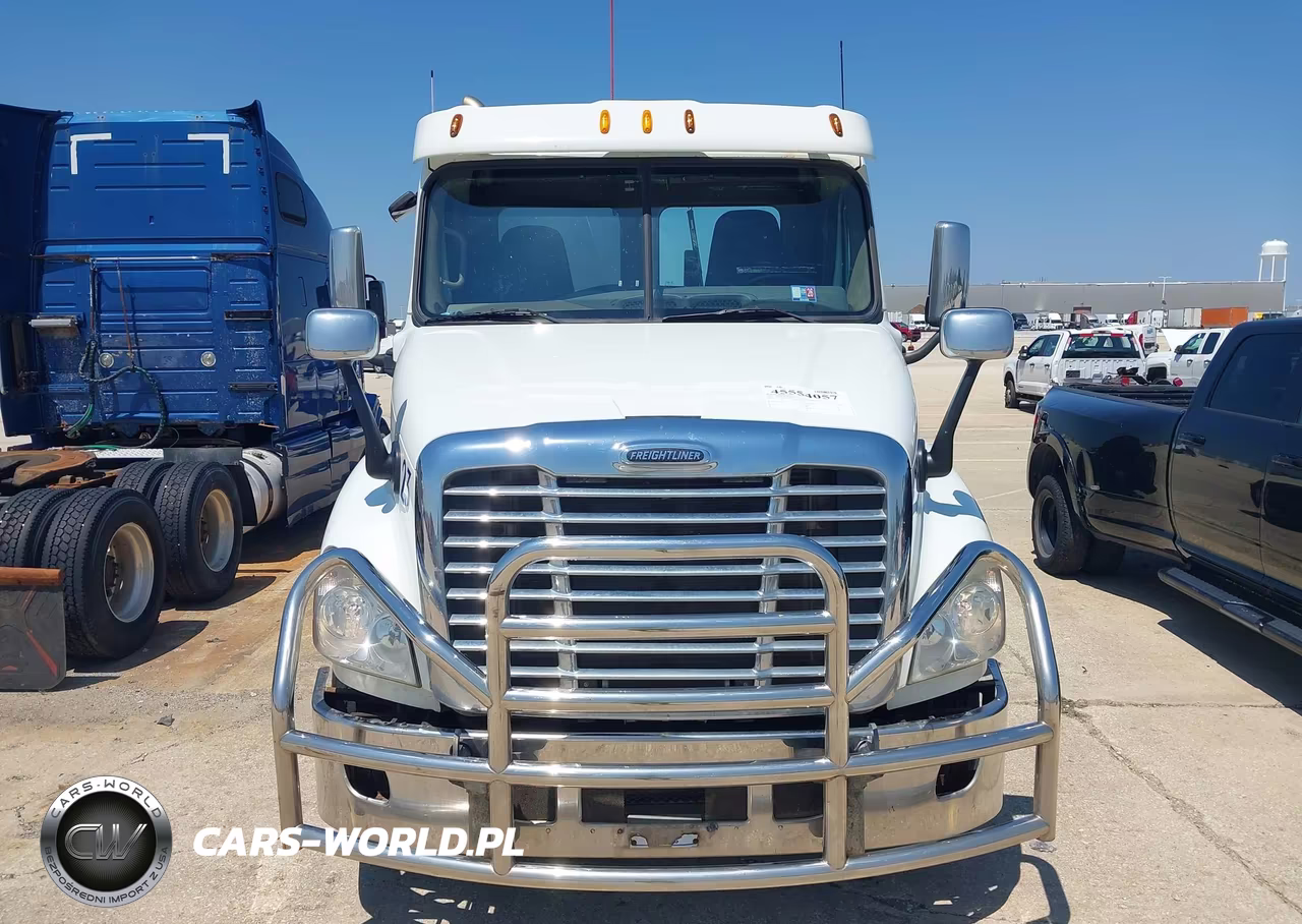 2013 Freightliner Cascadia 125 VIN:1FUJGEBG9DLFA5120 - 11