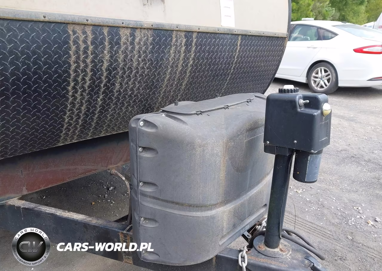 2017 Sporttrek Travel Trailer Model # 327Vik VIN:4EZT13225H8077369 - 10