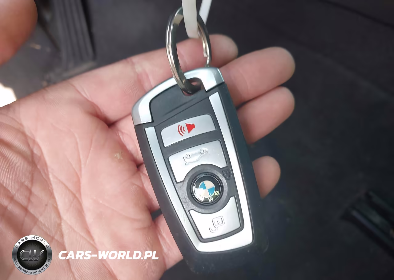 2012 BMW 750I xDrive VIN:WBAKC6C56CC397112 - 11