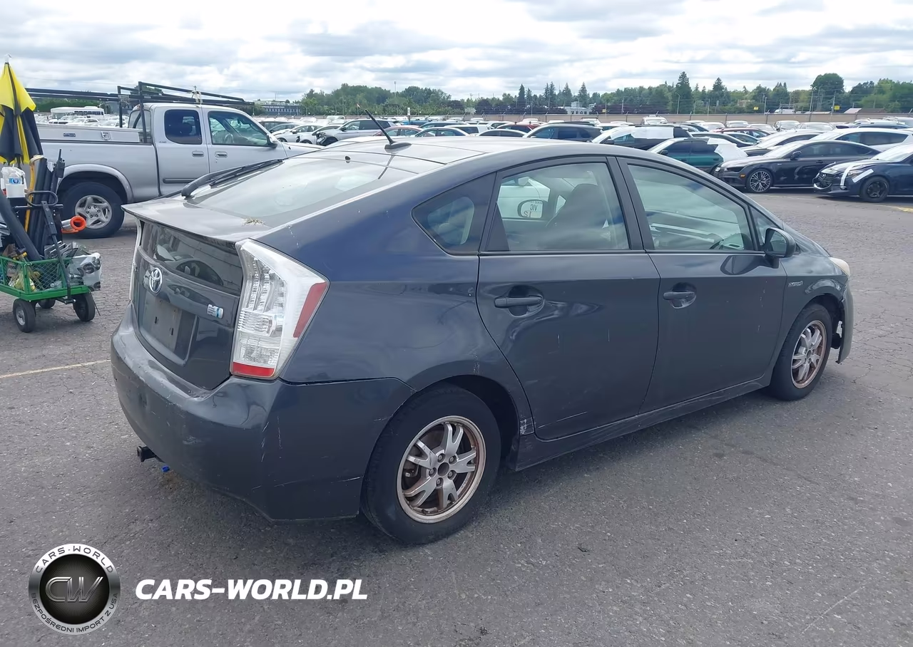 2010 Toyota Prius Iii VIN:JTDKN3DU9A5072313 - 4