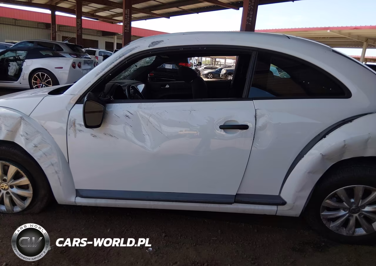 2016 Volkswagen Beetle 1.8T S VIN:3VWF17AT1GM630168 - 14